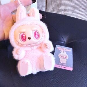 Dada: Labubu Have a Seat Series